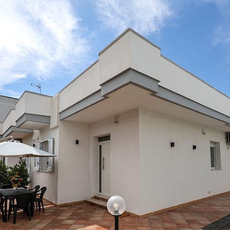 Casa Vacanze Nonnofiore Леверано Экстерьер фото